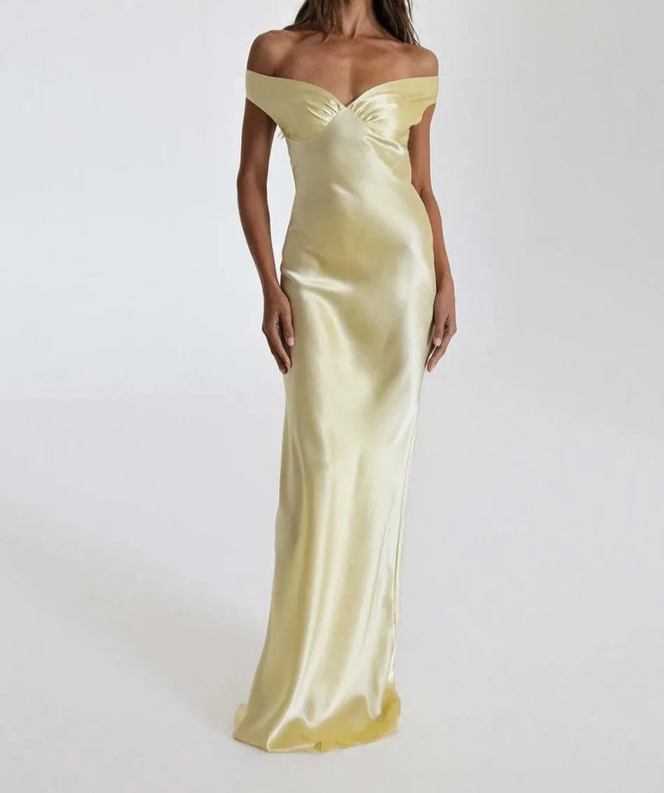 שמלת סאטן-גלי