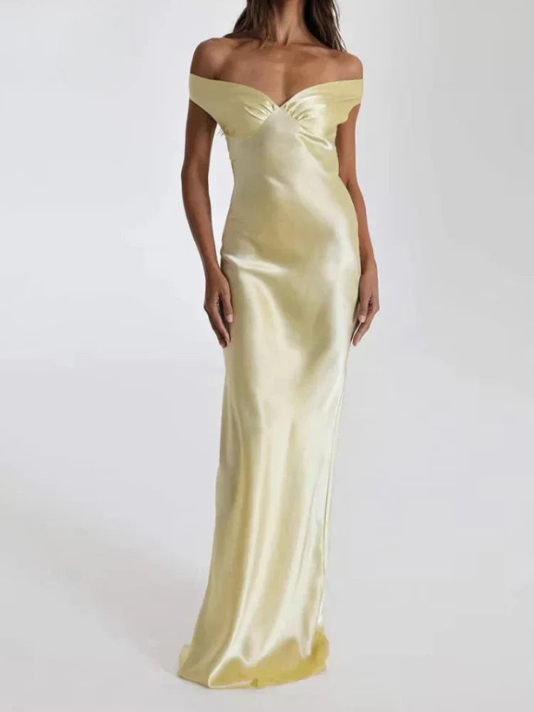 שמלת סאטן-גלי