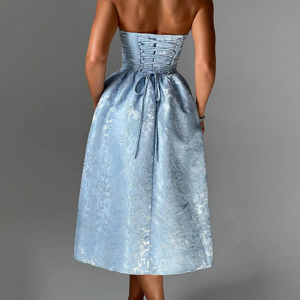 שמלה דגם נוי