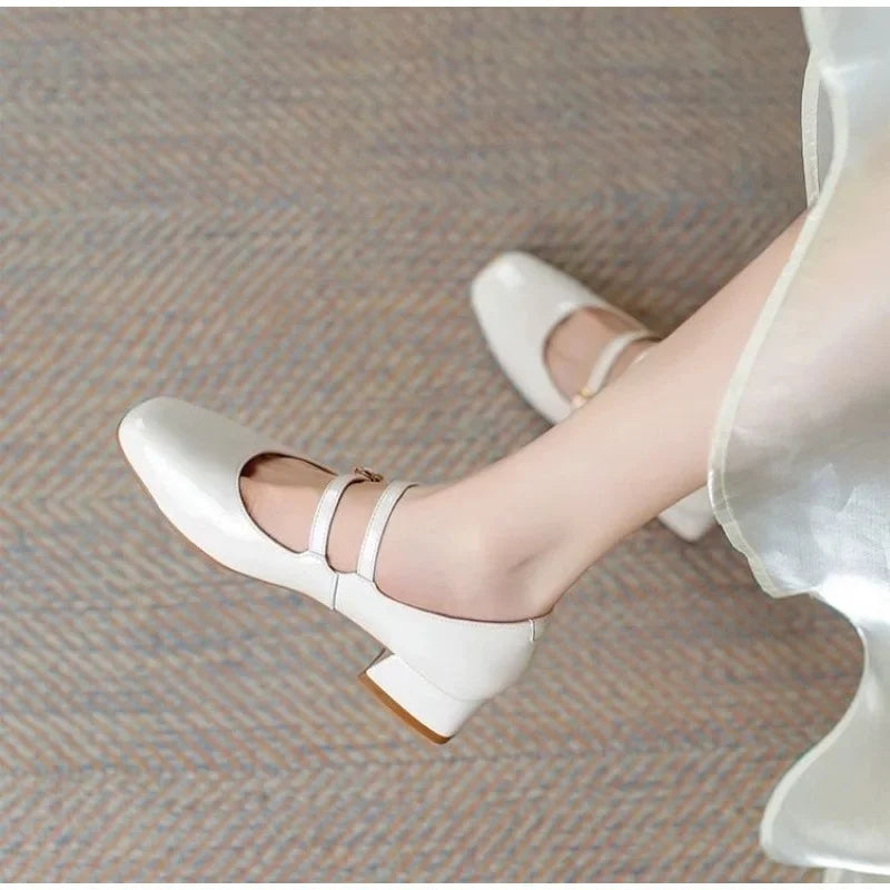 נעליים דגם בר