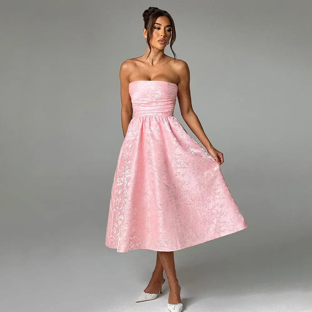 שמלה דגם נוי