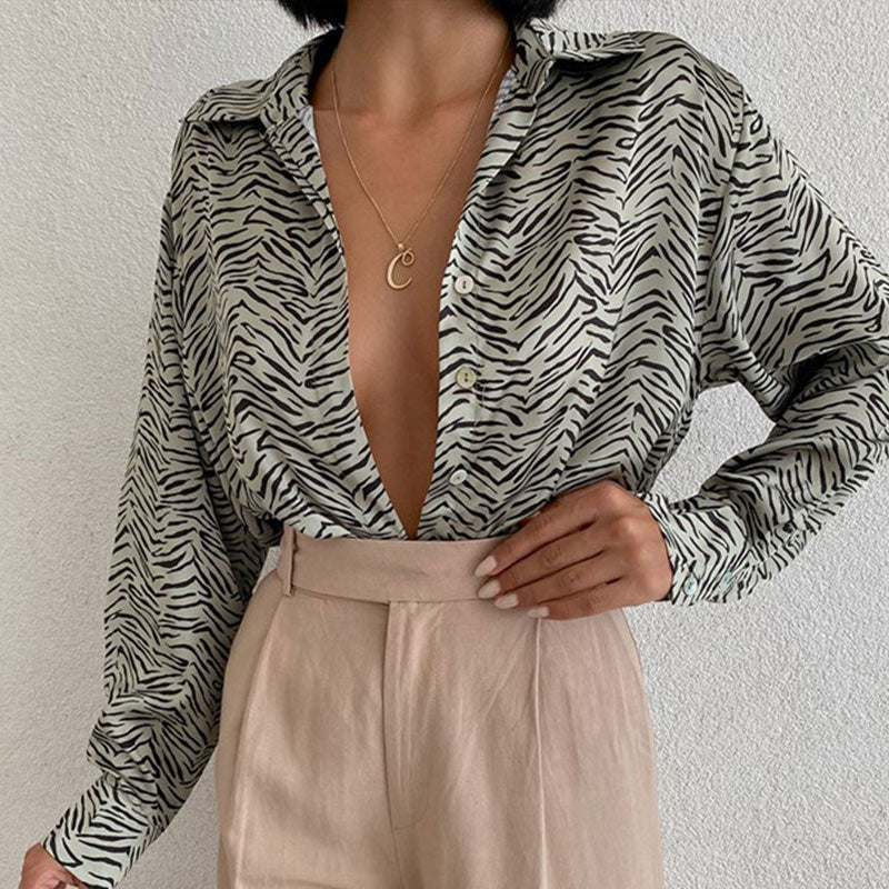 חולצה דגם גבי